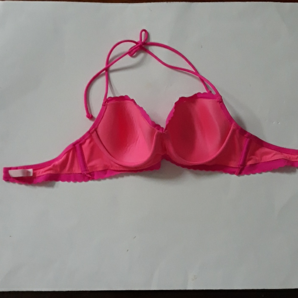 Victoria's Secret underwire Bikini top size 32C - Picture 5 of 13